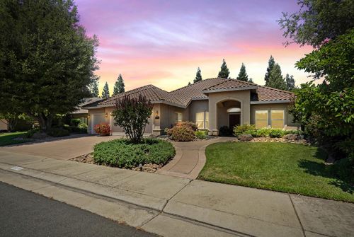 151 Riverwood Dr, Woodbridge, CA, 95258-9066 | Card Image