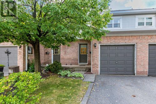 30 Brisbane Court, Brampton (Sandringham-Wellington), ON, L6R1V4 | Card Image