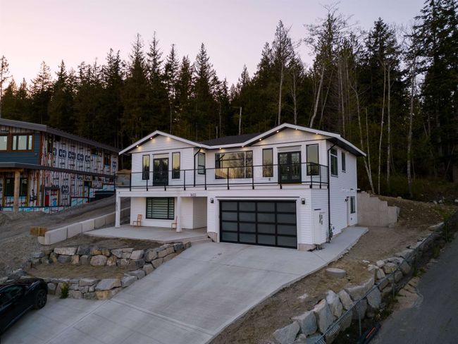 5623 Dungeness Place, House other with 4 bedrooms, 4 bathrooms and 4 parking in Sechelt BC | Image 22