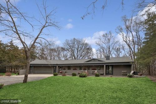 403 Ridgecrest Dr, Cannon Falls, MN, 55009-1231 | Card Image