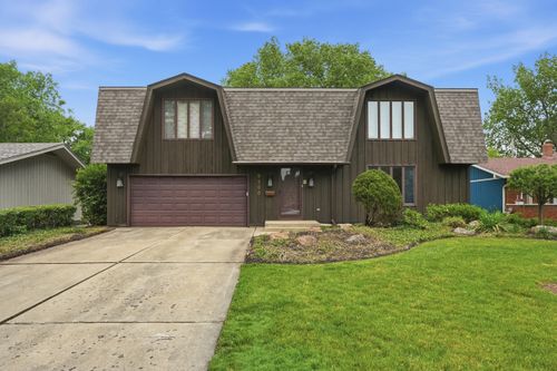 9300 Chestnut Ln, Munster, IN, 46321-3431 | Card Image