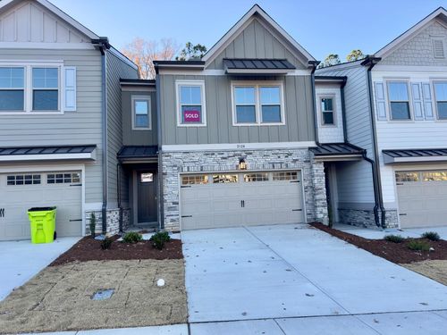 2126 Maggie Valley Dr, Apex, NC, 27502-7073 | Card Image
