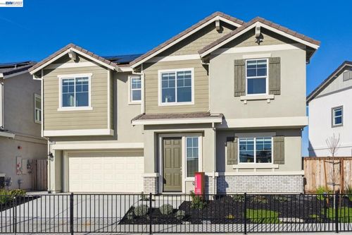 2408 Golden Way, Fairfield, CA, 94533 | Card Image