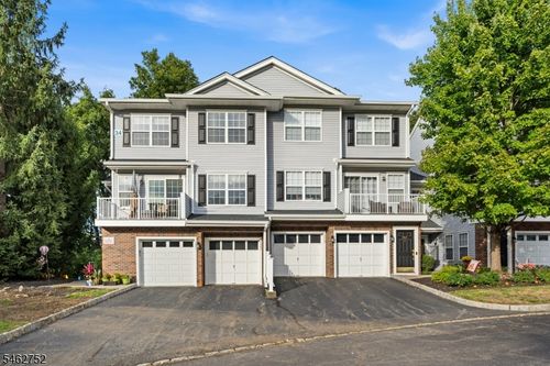 3401 Scenic Ct, Denville, NJ, 07834-3479 | Card Image