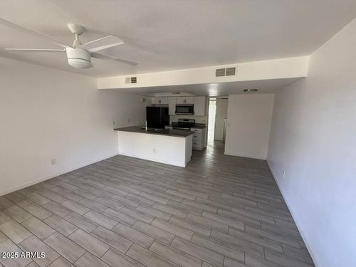 103-8842 N 8th St, Phoenix, AZ, 85020-3099 | Card Image
