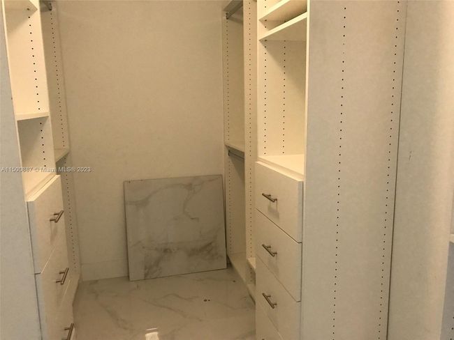 UNIT-2410 - 488 Ne 18 Th St, Condo with 3 bedrooms, 4 bathrooms and null parking in Miami FL | Image 19