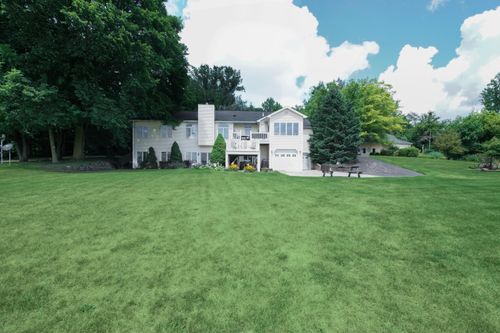 5310 Watson Rd, Eau Claire, MI, 49111-8413 | Card Image