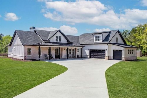 825 Arch Tanner Rd, BETHLEHEM, GA, 30620-2709 | Card Image