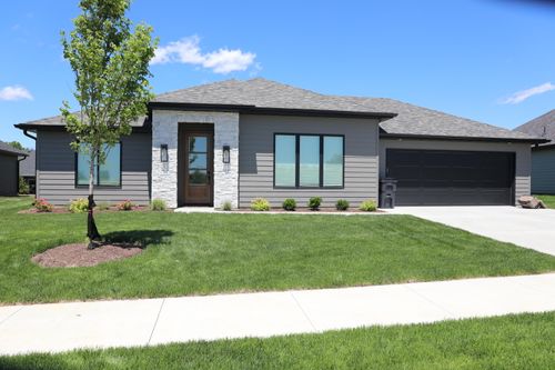 4413 Royal County Rd, COLUMBIA, MO, 65201-2403 | Card Image