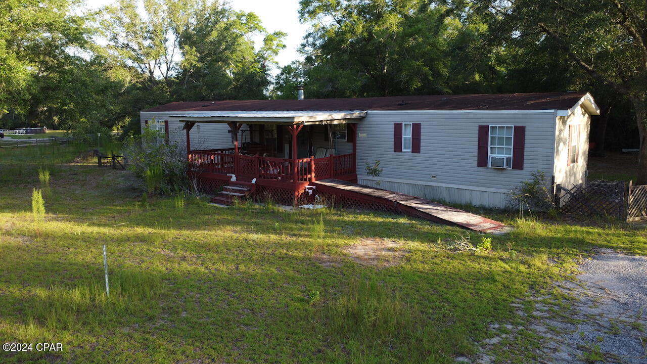 Boone Dr, Vernon, FL 32462