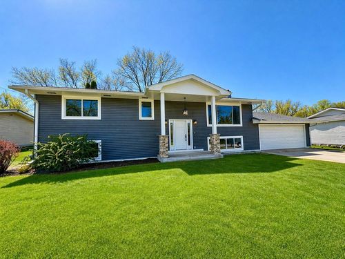 943 Birch Blvd, Winona, MN, 55987-4141 | Card Image