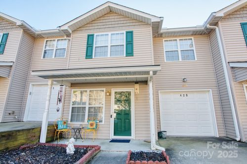 429 Wiltshire Cir, Fletcher, NC, 28732-8317 | Card Image