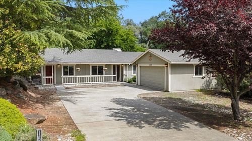 15070 Woodland Loop, Penn Valley, CA, 95946-9102 | Card Image