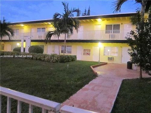 7-16851 Ne 21st Ave, North Miami Beach, FL, 33162-3354 | Card Image