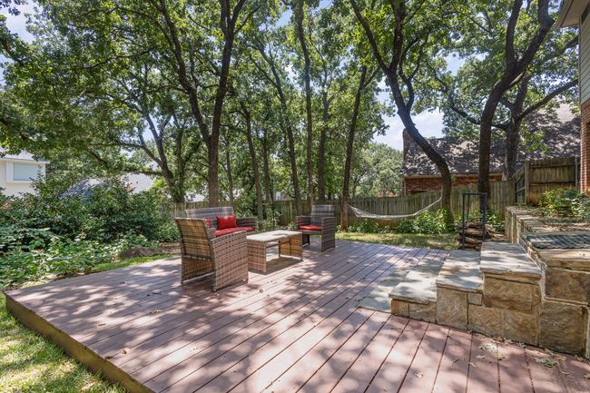 Lovely deck overlooking heavily shaded backyard | Image 27