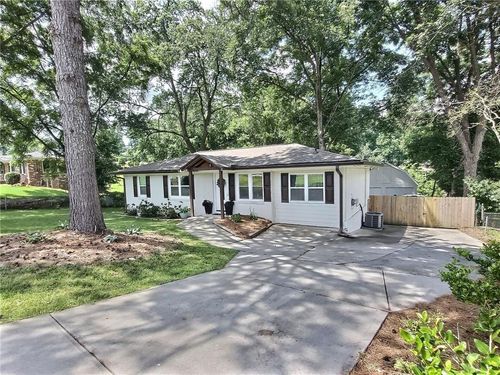 3296 Old Concord Rd Se, Smyrna, GA, 30082-2643 | Card Image