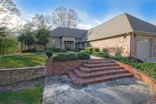 24905 La Highway 1032, Denham Springs, LA, 70726-5637 | Card Image