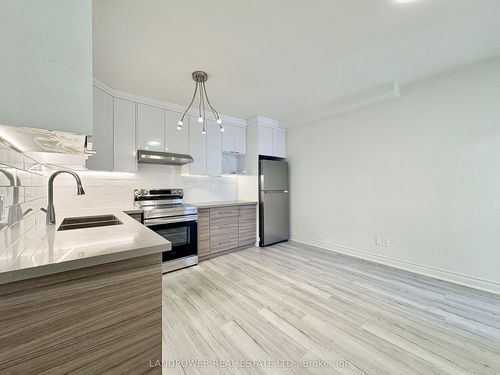 7-373 Broadview Ave, Toronto, ON, M4K2M7 | Card Image