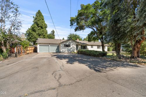 1320 Covina Ave, Medford, OR, 97504-5360 | Card Image