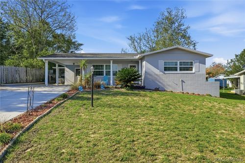 6 Oak Hollow Dr, Beverly Hills, FL, 34465-4156 | Card Image