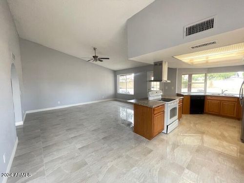 17853 N 43rd Dr, Glendale, AZ, 85308-1605 | Card Image
