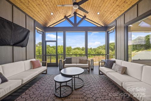 318 Avery Trail Dr, Arden, NC, 28704-1567 | Card Image