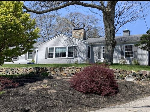 90 Linden Dr, Cohasset, MA, 02025-1150 | Card Image