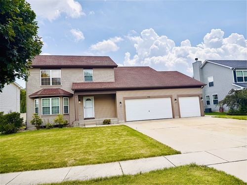 732 Oakwood St, Minooka, IL, 60447-1230 | Card Image