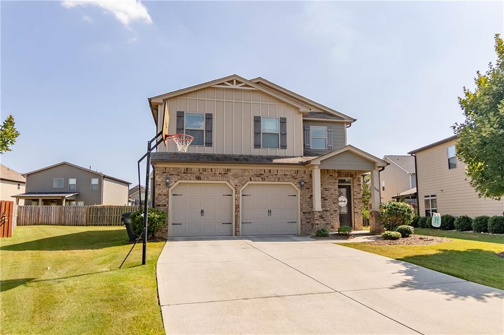 Deer Dr, Greenville, SC 29611