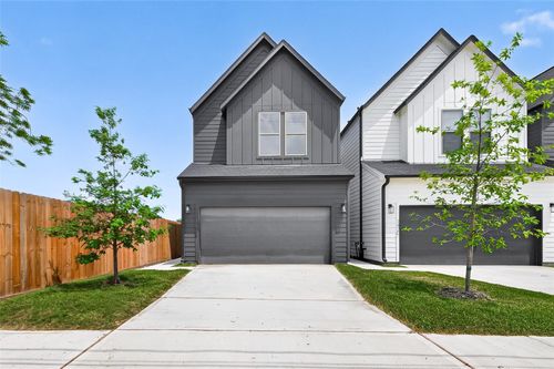 7422 Maxroy St, Houston, TX, 77088-7814 | Card Image