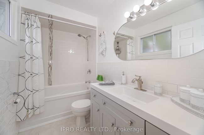 3050 Lenester Dr, House other with 6 bedrooms, 3 bathrooms and 3 parking in Mississauga ON | Image 24