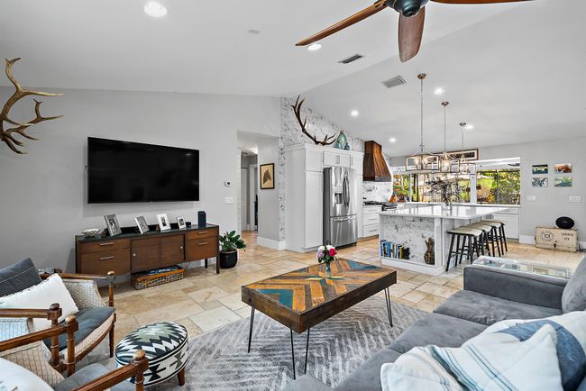 556 Sw Rustic Cir, House other with 3 bedrooms, 2 bathrooms and null parking in Stuart FL | Image 27