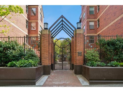114-1500 Sw Park Ave, Portland, OR, 97201-3445 | Card Image