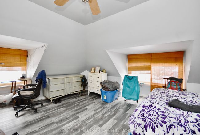 342 King St, Home with 0 bedrooms, 0 bathrooms and 4 parking in Midland ON | Image 39