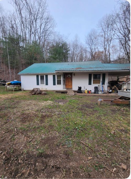 228 Lofty Heights Rd, Clay City, KY, 40312-9182 | Card Image