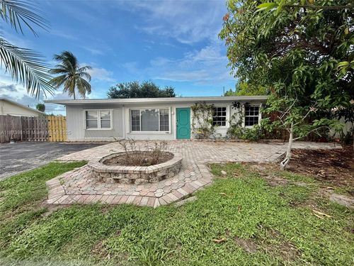 0-2730 Ne 9th Ter, Pompano Beach, FL, 33064-5324 | Card Image
