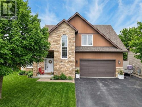 1014 Toya Crt, Hanmer, ON, P3P0C1 | Card Image