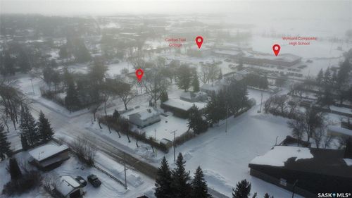 307 3rd St W, Wynyard, SK, S0A4T0 | Card Image