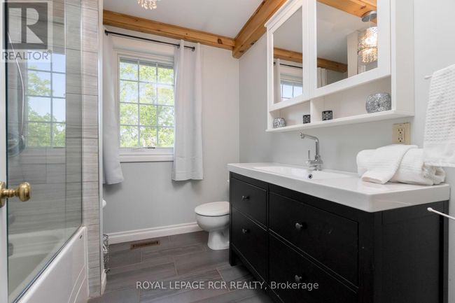 5031 Sixth Line, House other with 4 bedrooms, 3 bathrooms and 14 parking in Erin ON | Image 27