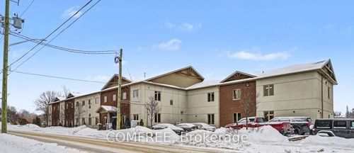 204-25 King St, Lindsay, ON, K9V1C4 | Card Image