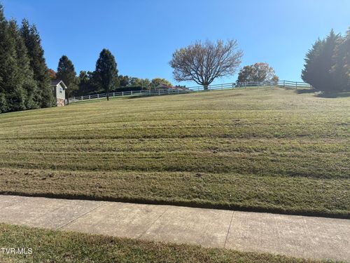 106 Highland Gate Dr, Johnson City, TN, 37615-4493 | Card Image