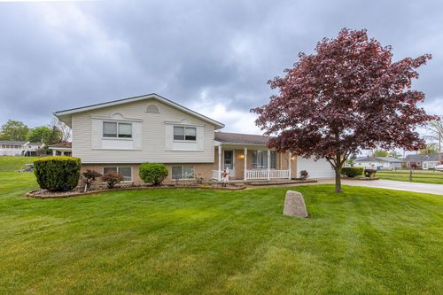 841 Driburg Dr, Commerce Township, MI, 48390-1025 | Card Image