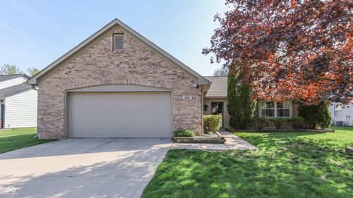 4221 Bay Leaf Cir, Indianapolis, IN, 46237-3655 | Card Image