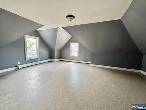 201 N Center St, Orange, NJ, 07050-2854 | Card Image