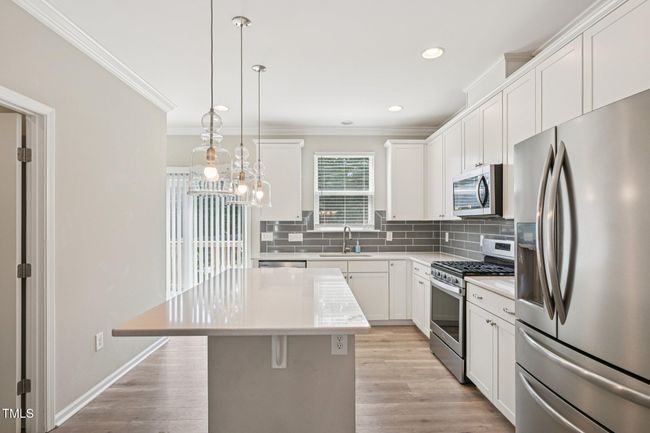 12-web-or-mls-Red Knot Ln-1006-012 | Image 12
