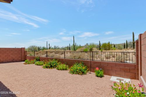 9305 N Peridot Vista Ave, Tucson, AZ, 85742-0050 | Card Image