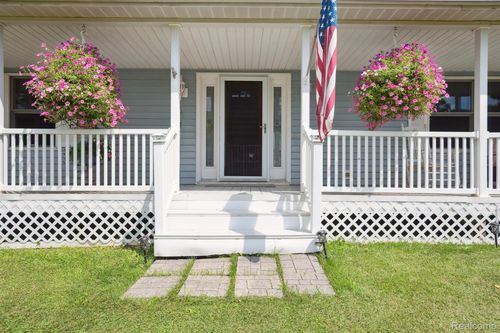 3873 Dexter Trl, Stockbridge, MI, 49285-9704 | Card Image