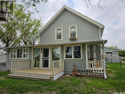 2303 Buick St, House other with 3 bedrooms, 2 bathrooms and null parking in Cadillac SK | Image 1