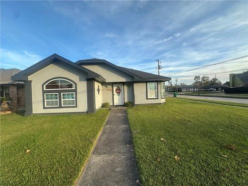 2700 Concordia Dr, La Place, LA, 70068-2212 | Card Image