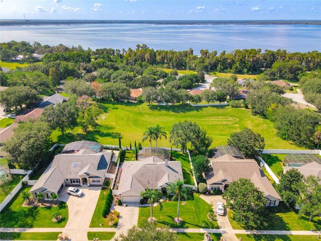 13333 Via Roma Cir, House other with 3 bedrooms, 2 bathrooms and null parking in CLERMONT FL | Image 5